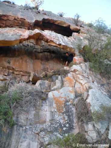 Cliffs at Rooinek Pass, Laingsburg, habitat of Drosanthemum anemophilum