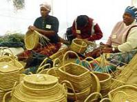 Baskets made of Cyperus textilis